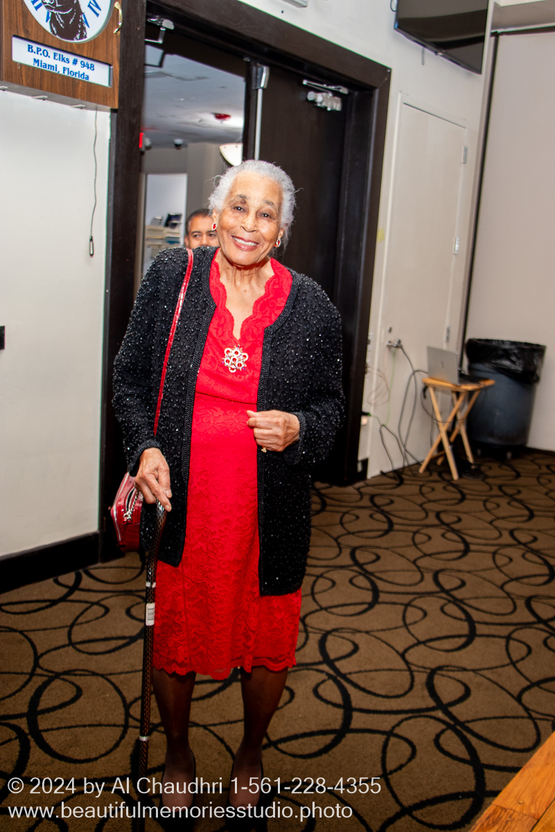 Retirement celebration of Mavis Cole on October 12, 2024 by Al Chaudhri / www.beautifulmemoriesstudio.photo