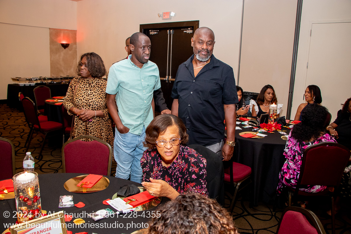 Retirement celebration of Mavis Cole on October 12, 2024 by Al Chaudhri / www.beautifulmemoriesstudio.photo