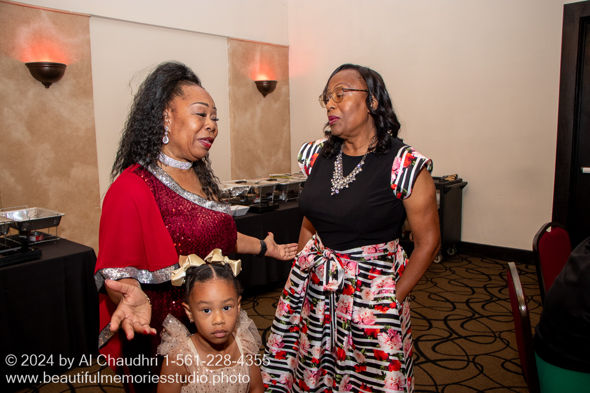 Retirement celebration of Mavis Cole on October 12, 2024 by Al Chaudhri / www.beautifulmemoriesstudio.photo