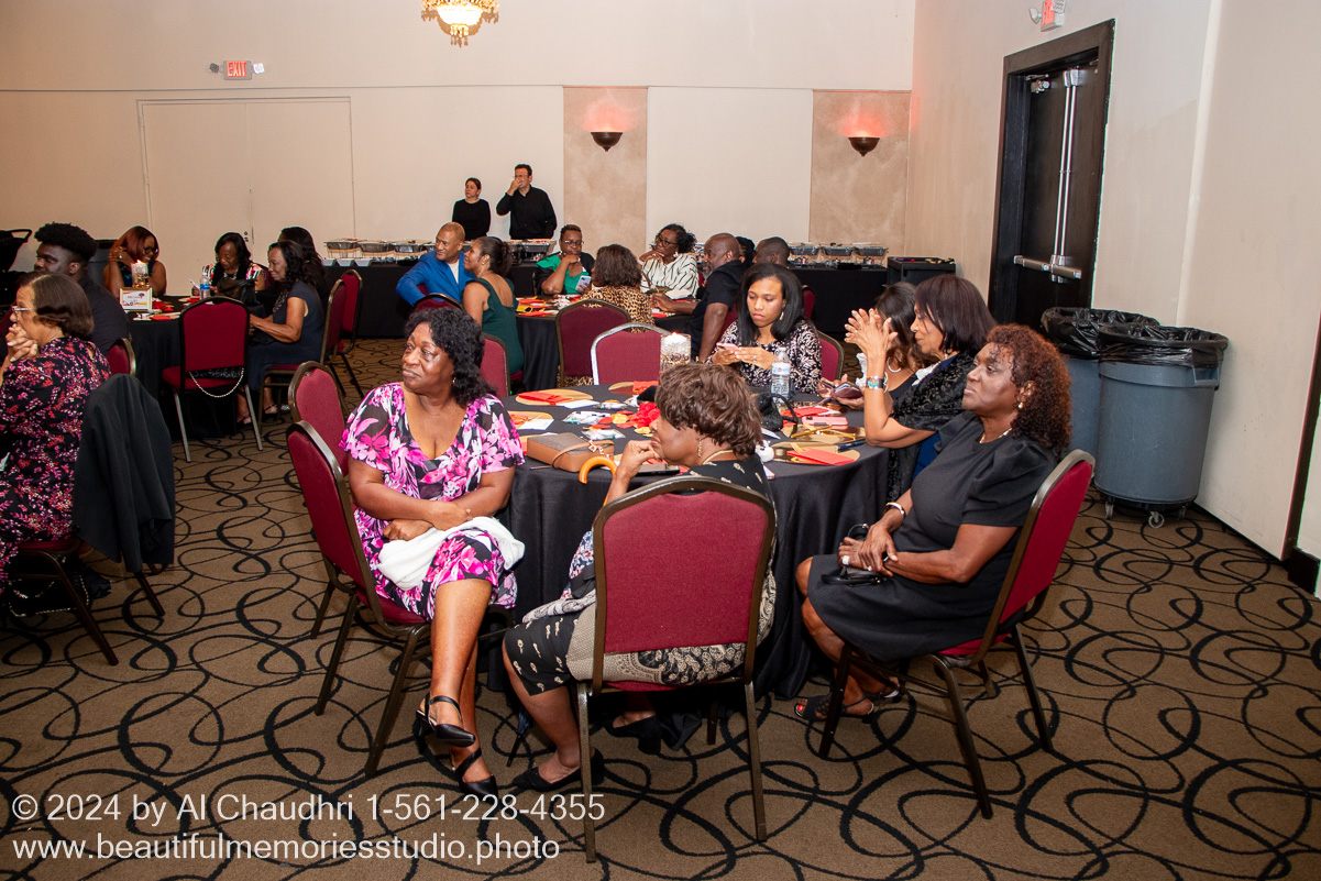 Retirement celebration of Mavis Cole on October 12, 2024 by Al Chaudhri / www.beautifulmemoriesstudio.photo