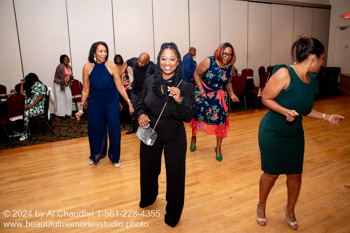 Retirement celebration of Mavis Cole on October 12, 2024 by Al Chaudhri / www.beautifulmemoriesstudio.photo